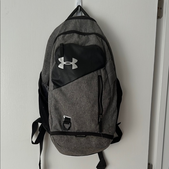 Under Armour Gray and Black Backpack Sleek Modern Design - Picture 1 of 1